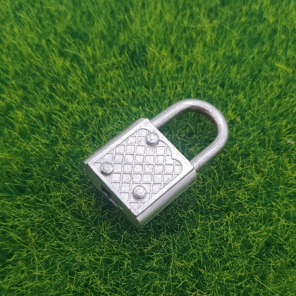 Cute Lock Pendant P316
